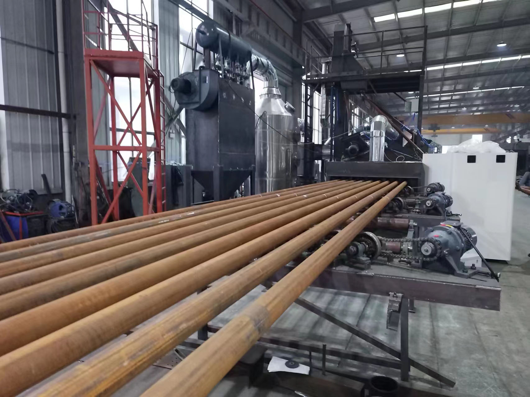 Cleaning effect of steel pipe outer wall shot blasting machine
